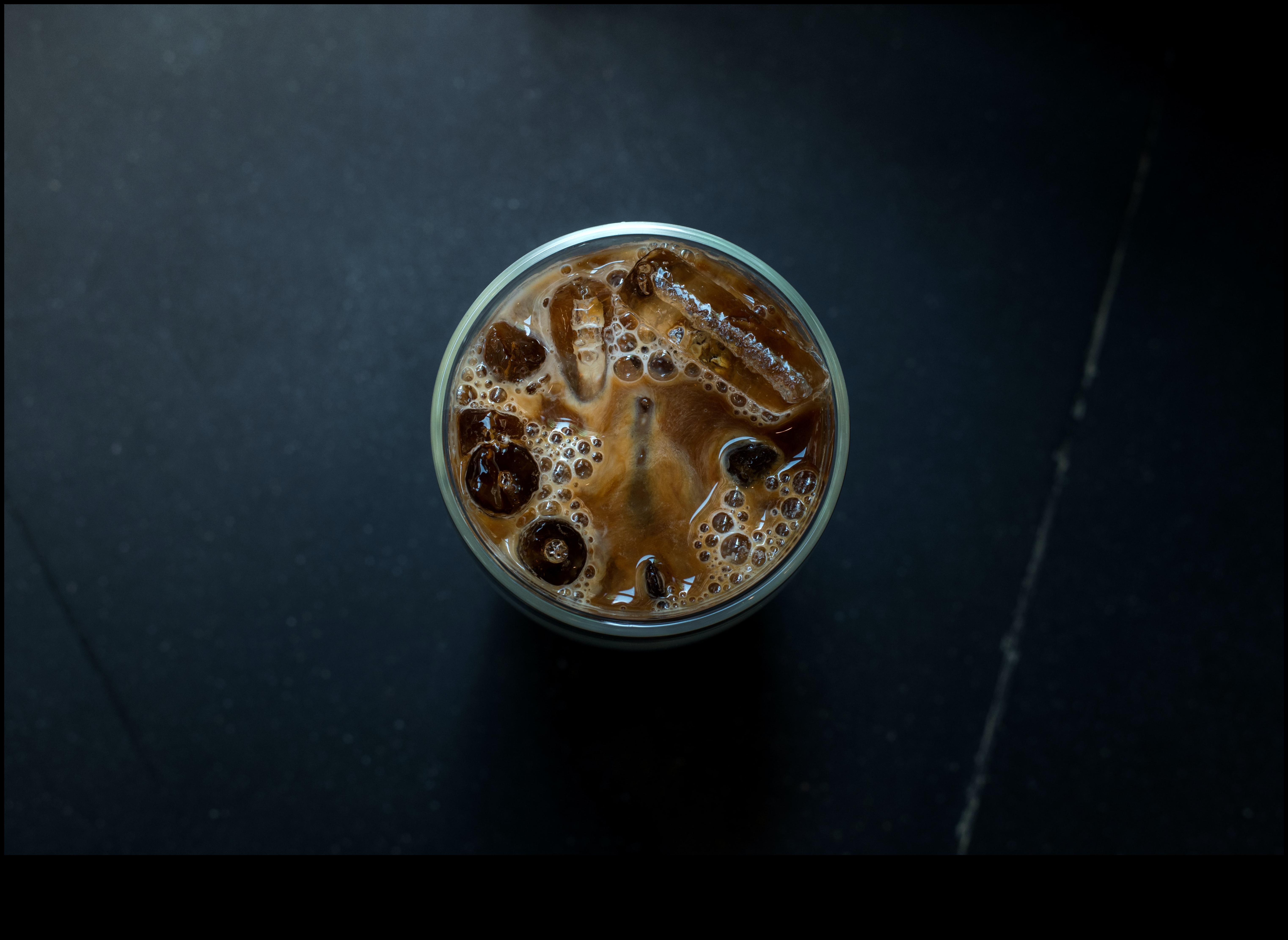 DIY Cold Brew Adventures: creați preparate de cafea unice și aromate