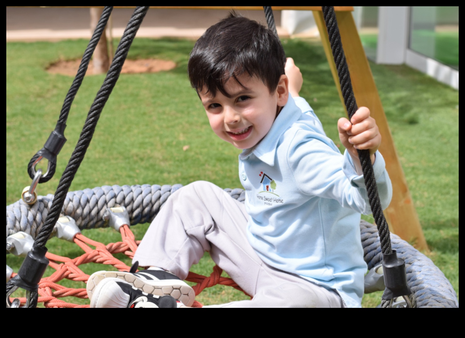 Home Sweet Home: Creați un refugiu sigur pentru micuțul dvs