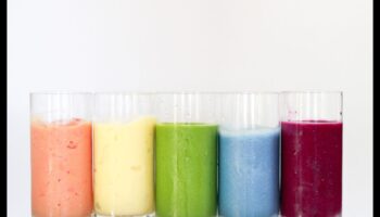Revoluția Smoothie DIY: Dezlănțuiți-vă creativitatea în amestecuri cu conținut scăzut de calorii