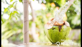 Boost de nutrienți: hrănește-ți corpul cu înghițituri de apă pură de nucă de cocos