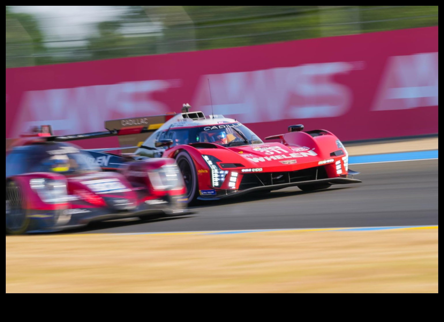 Simfonia motoarelor de mașini sport în acțiune Un tur al sunetelor vitezei 1 Melodii de pe pistă: Simfonia motoarelor de mașini sport în acțiune